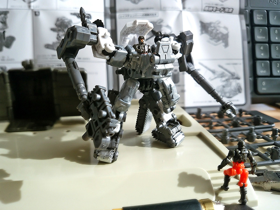 2018-01-15_diaclone-da13_dartloader1.jpg