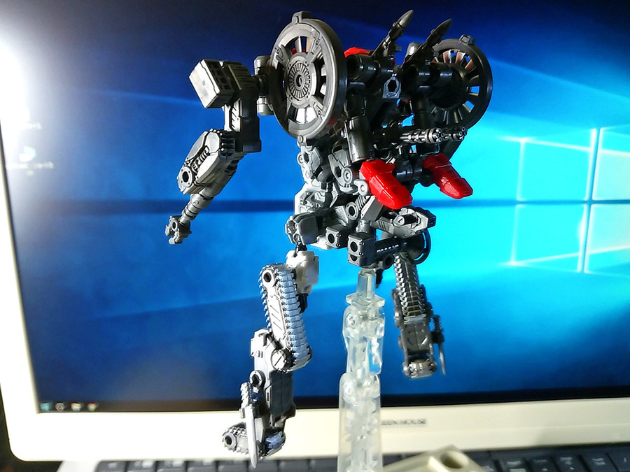 2018-01-15_diaclone_dirtlorder-gyroseptor4.jpg