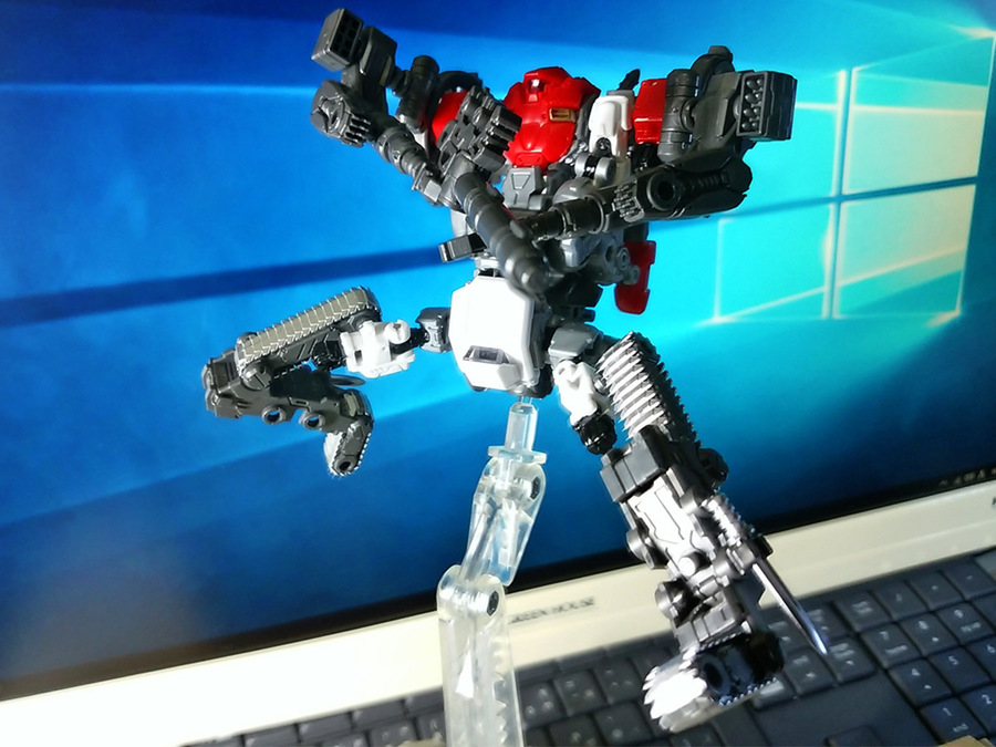 2018-01-15_diaclone_dirtlorder-gyroseptor6.jpg