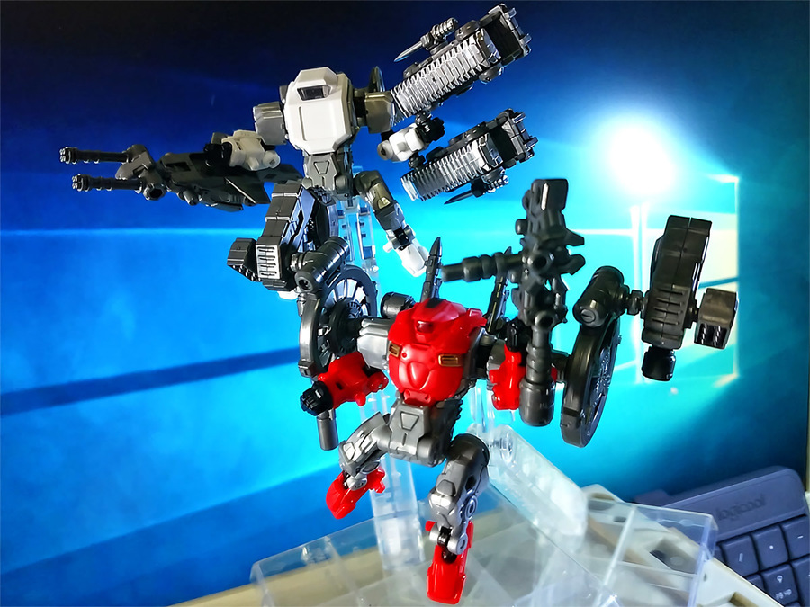 2018-01-17_da-powerdsystem_a-d_two-shot.jpg