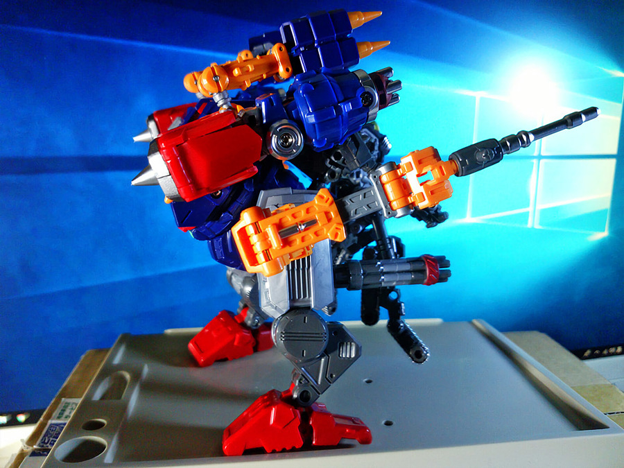 2018-02-12_diaclone_powerdsystem_arming2_7.jpg