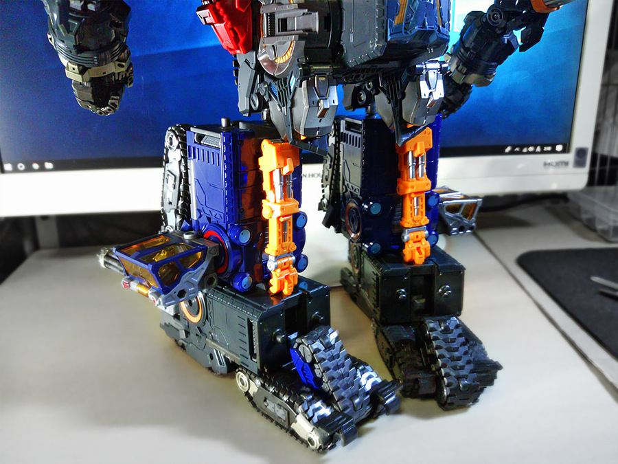 2018-03-05_diaclone-bigpowerd-wgv_mode1-detail4-2.jpg