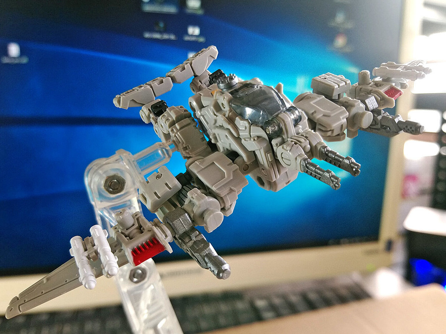 2018-11-28_diaclone-da28_maneuver-delta_jet3.jpg