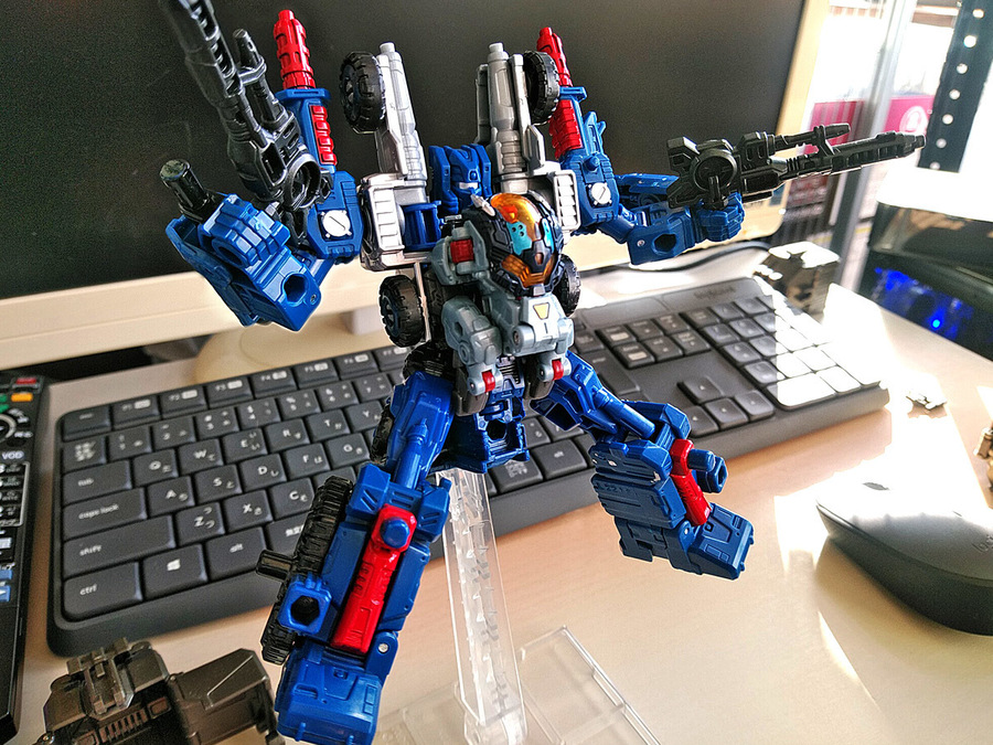 2019-02-28_transformers-siege_autobot-cog_unite3-1.jpg