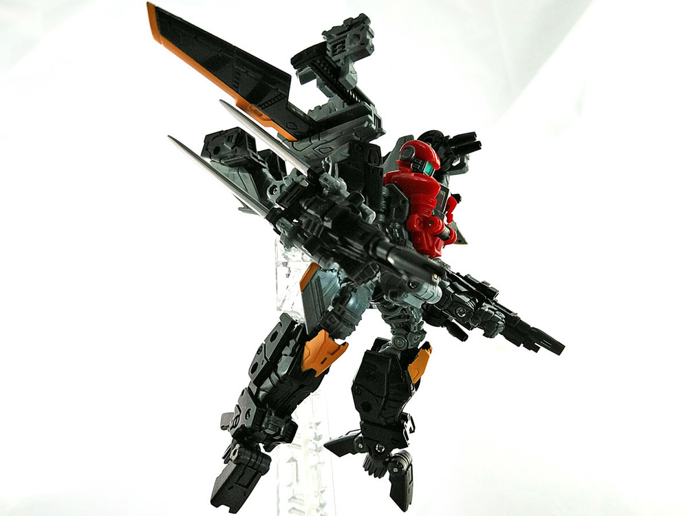 2019-04-11_diaclone_ps-maneuver-skyjacket_unite1-5.jpg