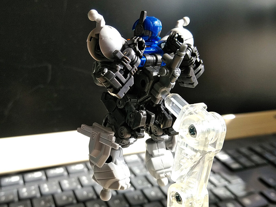2018-11-24_diaclone-da21_maneuver-alpha3.jpg