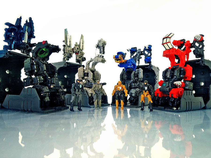 2018-12-22_diaclone-maneuvers_group-shot3.jpg