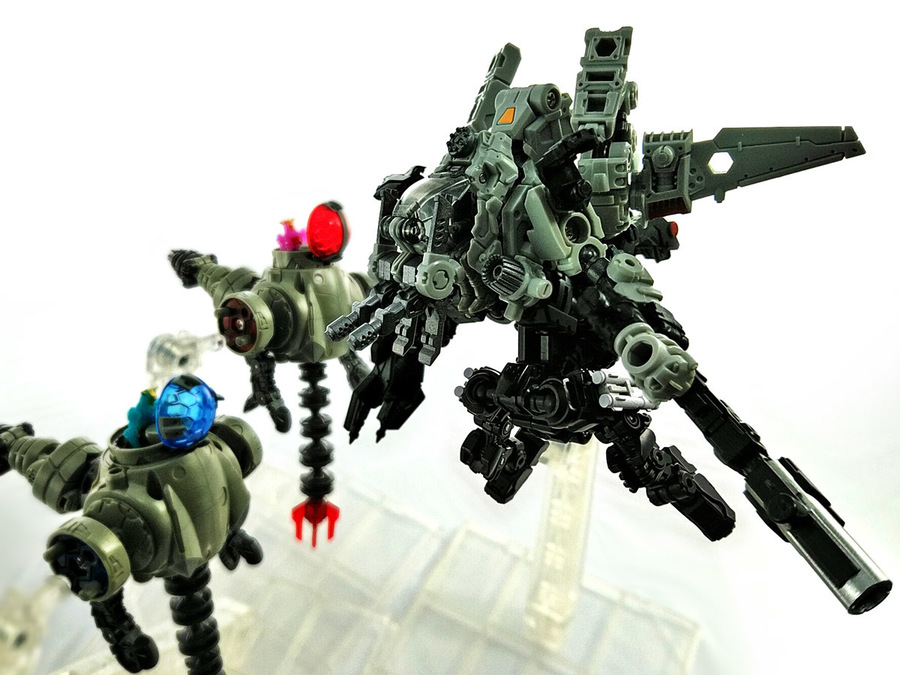 2018-12-22_diaclone_da27-maneuver-gamma_da28-maneuver-delta_mode2-1-1.jpg