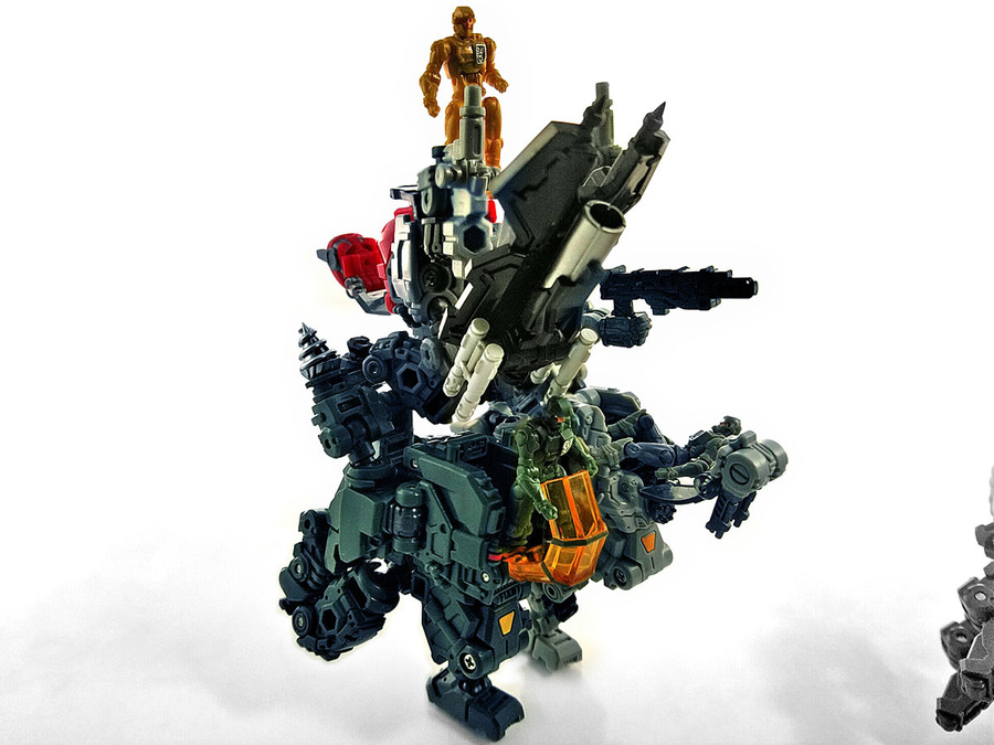 2018-12-28_diaclone-maneuver-6-unite_scene2.jpg