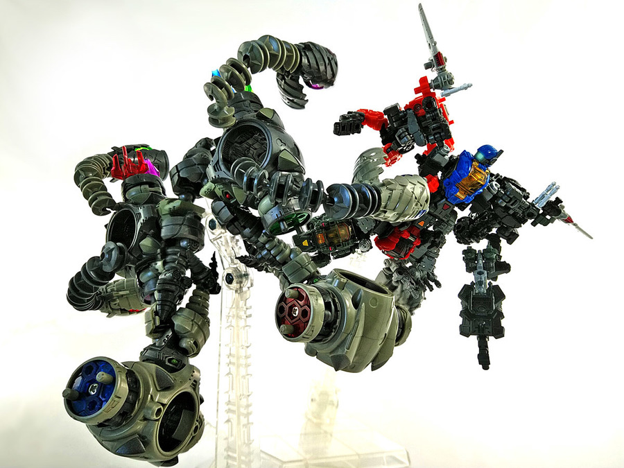 2018-12-28_diaclone-maneuver-6-unite_vs3.jpg
