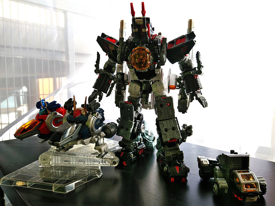 2019-01-04_da29-battlebuffalo-mk4_group-shot2-1.jpg