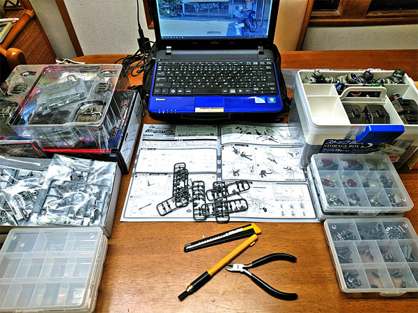 2019-03-04_diaclone_assembling-standing-by.jpg