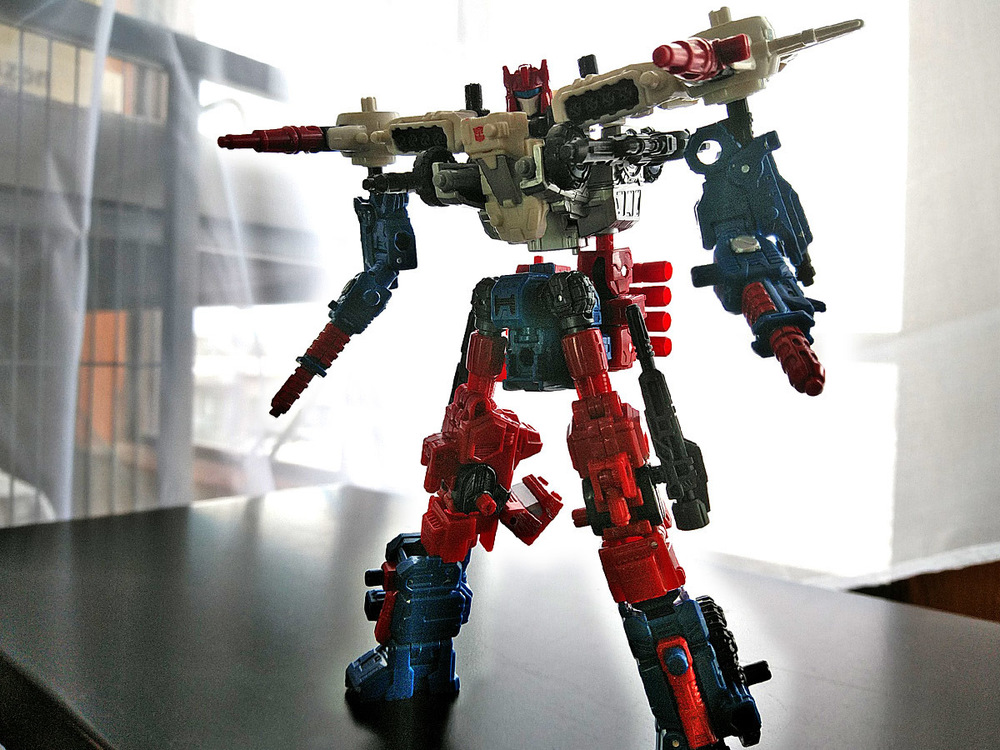 2019-04-29_transformers-siege_sg18-sixgun_unite1-1.jpg