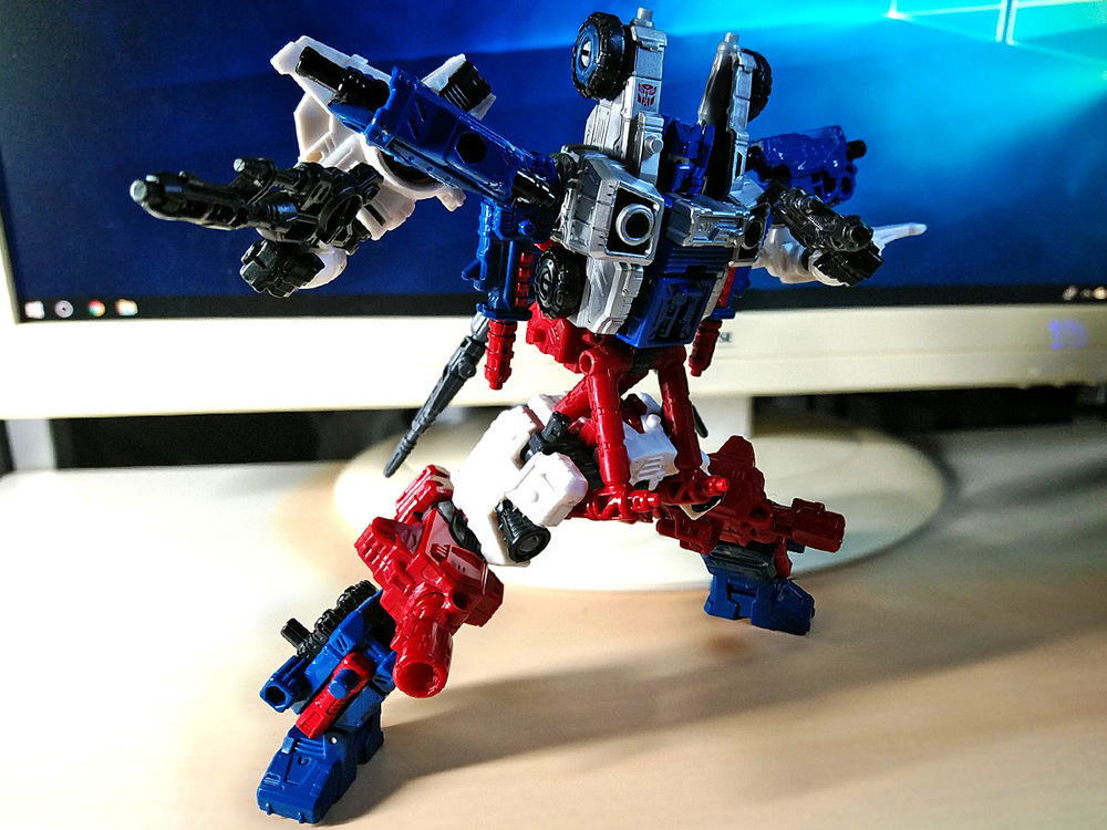 2019-05-31_transformers-siege_sixgun_cog-six2-8.jpg