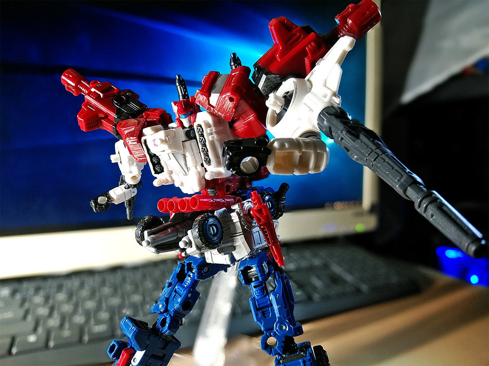 2019-05-31_transformers-siege_sixgun_six-cog4.jpg