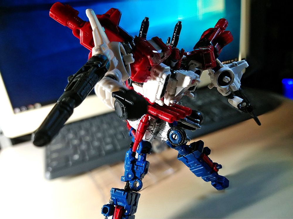 2019-05-31_transformers-siege_sixgun_six-cog5.jpg