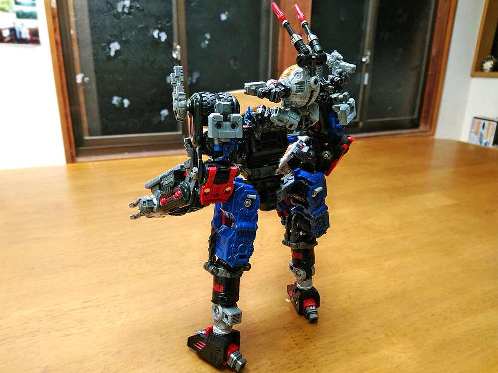 2019-10-30_daiaclone-trivers-tridasher_armorup_strike-buffalo3.jpg