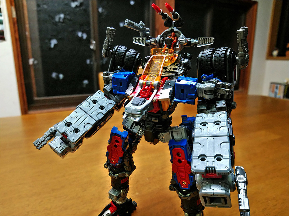 2019-10-30_daiaclone-trivers-tridasher_armorup_strike-buffalo5.jpg