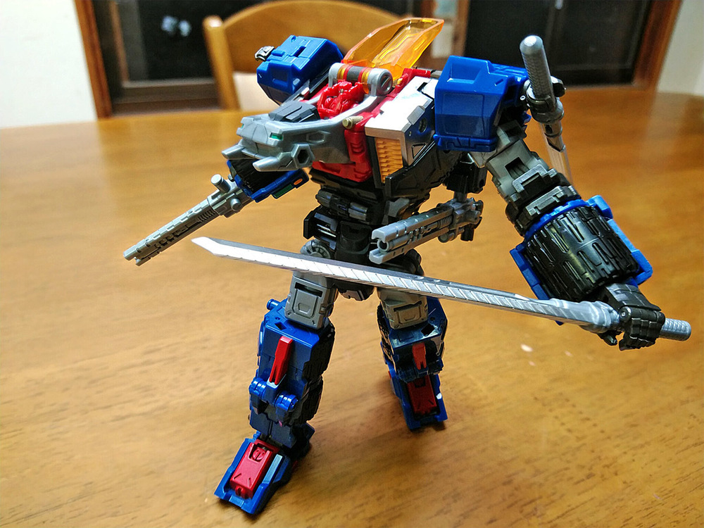 2019-10-30_daiaclone-trivers-tridasher_unite-robo2.jpg
