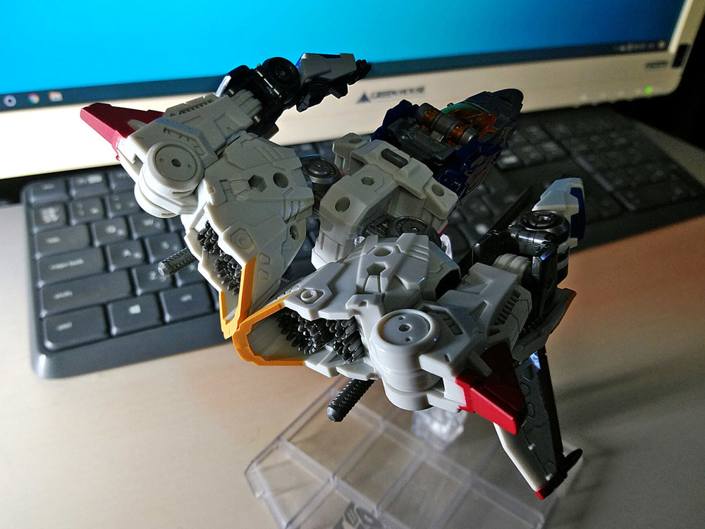 2019-12-12_diaclone-reboot_trivers-trijetter_jet2-2.jpg