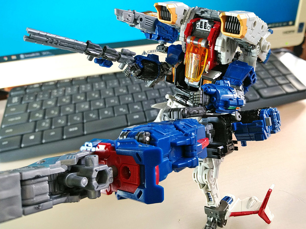 2019-12-12_diaclone-reboot_trivers-trijetter_vers-system_mode1-7.jpg