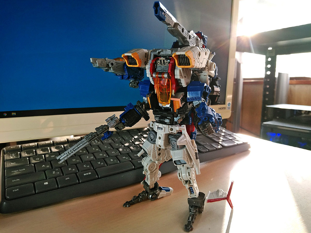 2019-12-12_diaclone-reboot_trivers-trijetter_vers-system_mode3-1.jpg