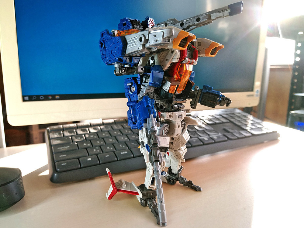 2019-12-12_diaclone-reboot_trivers-trijetter_vers-system_mode3-2.jpg
