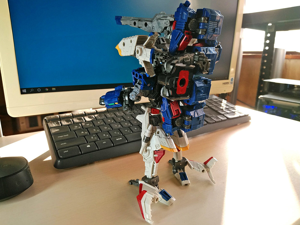 2019-12-12_diaclone-reboot_trivers-trijetter_vers-system_mode3-3.jpg
