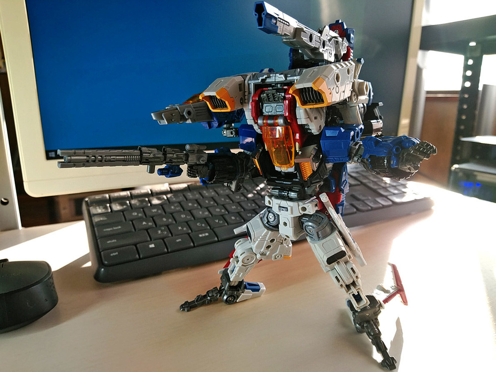 2019-12-12_diaclone-reboot_trivers-trijetter_vers-system_mode3-4.jpg