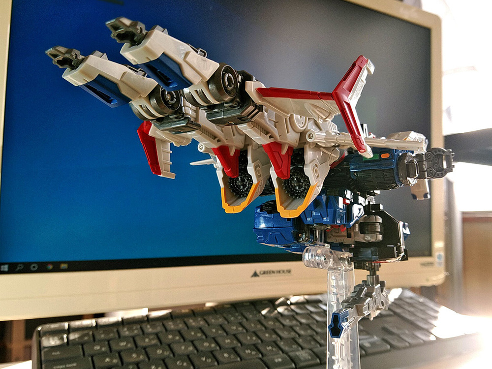 2019-12-12_diaclone-reboot_trivers-trijetter_vers-system_mode4-2.jpg
