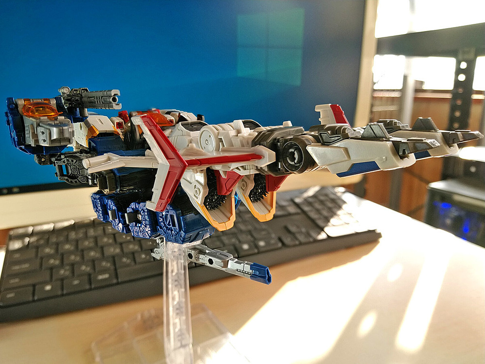 2019-12-12_diaclone-reboot_trivers-trijetter_vers-system_mode4-4.jpg