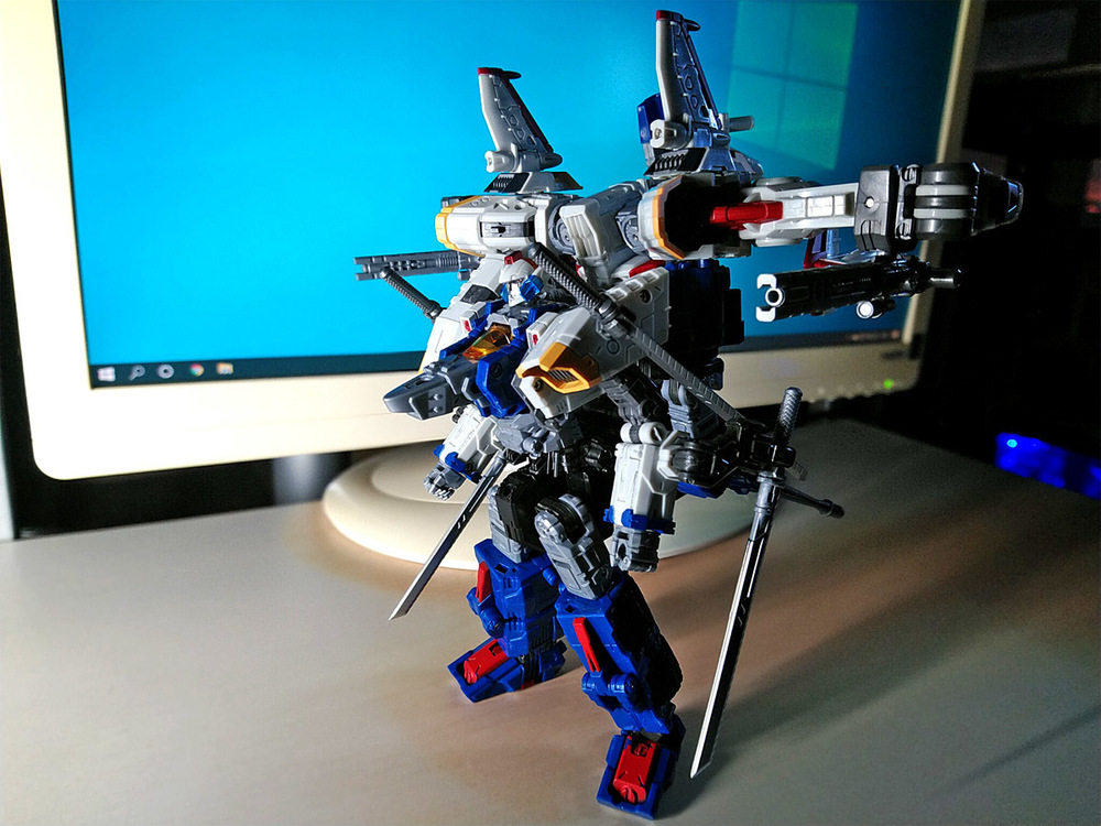 2019-12-20_diaclone-reboot_trivers-trijetter_mode-robo1-1.jpg