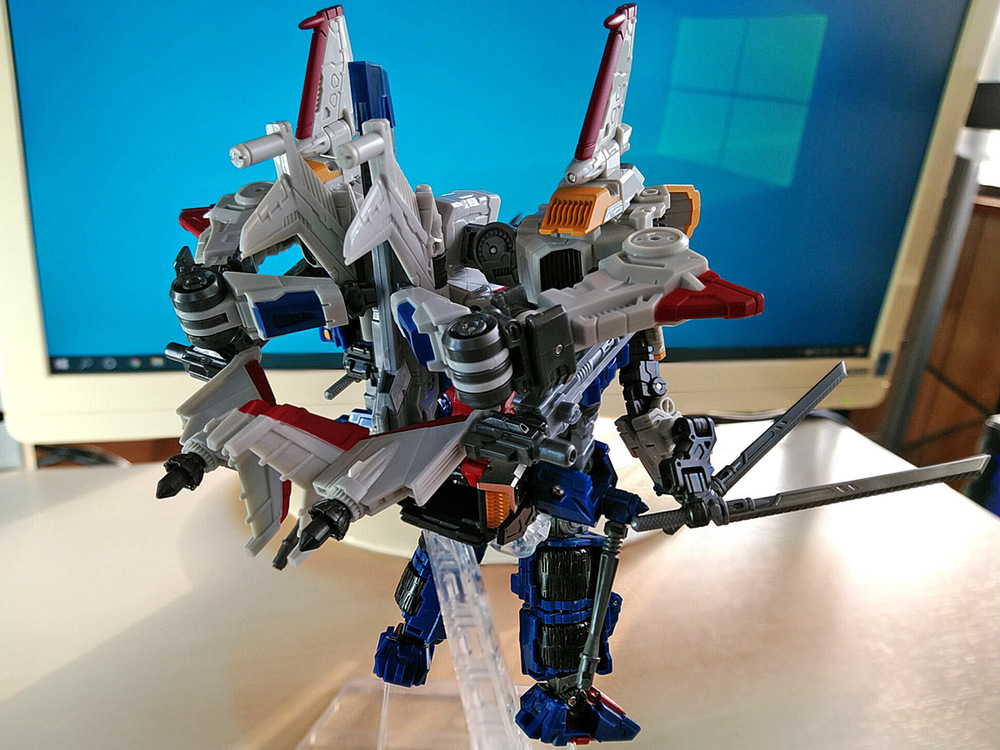 2019-12-20_diaclone-reboot_trivers-trijetter_mode-robo1-12.jpg