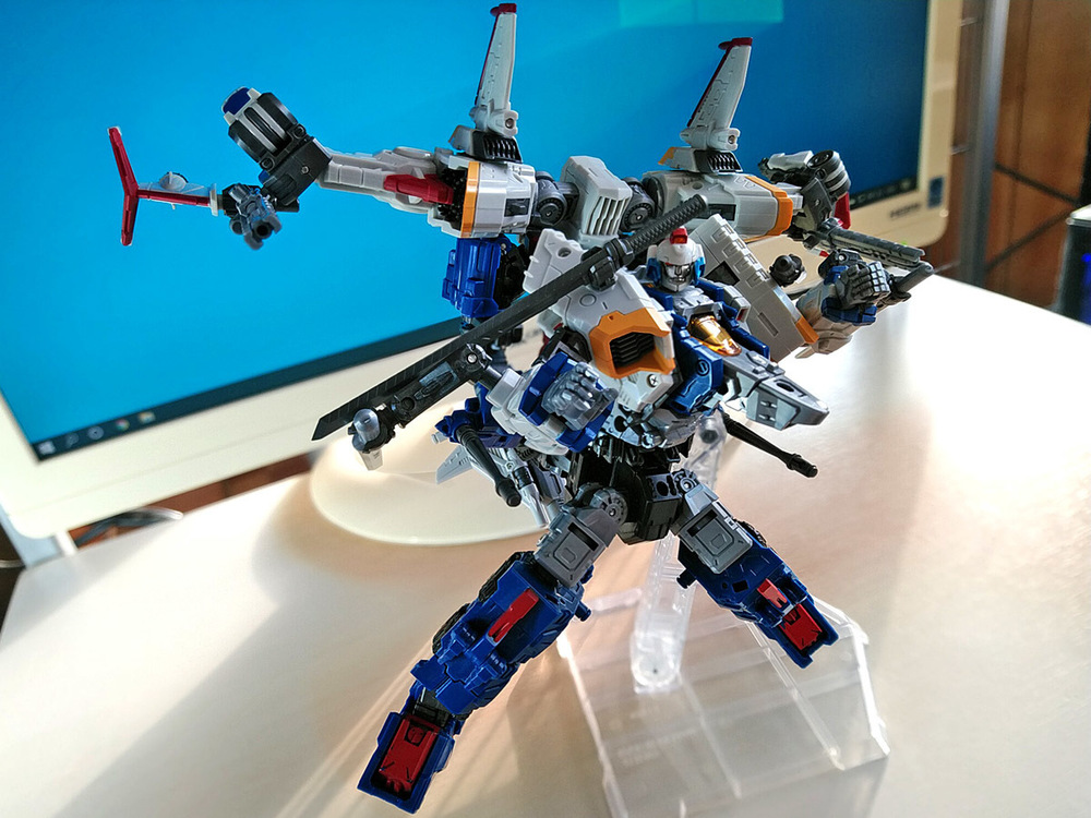 2019-12-20_diaclone-reboot_trivers-trijetter_mode-robo1_wing1.jpg