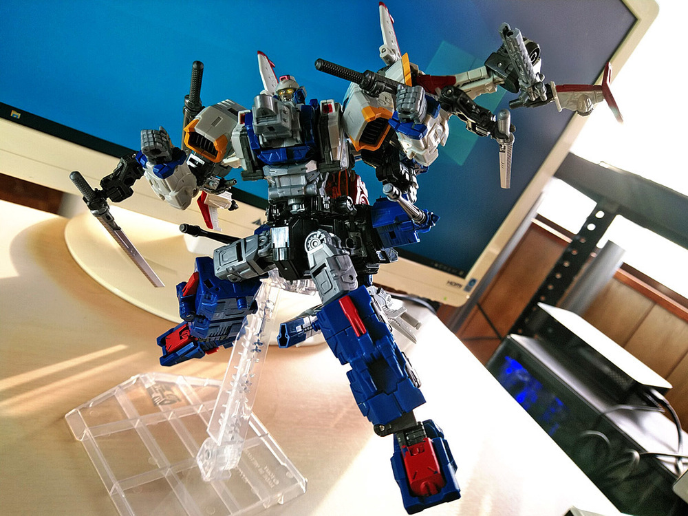 2019-12-20_diaclone-reboot_trivers-trijetter_mode-robo1_wing3.jpg