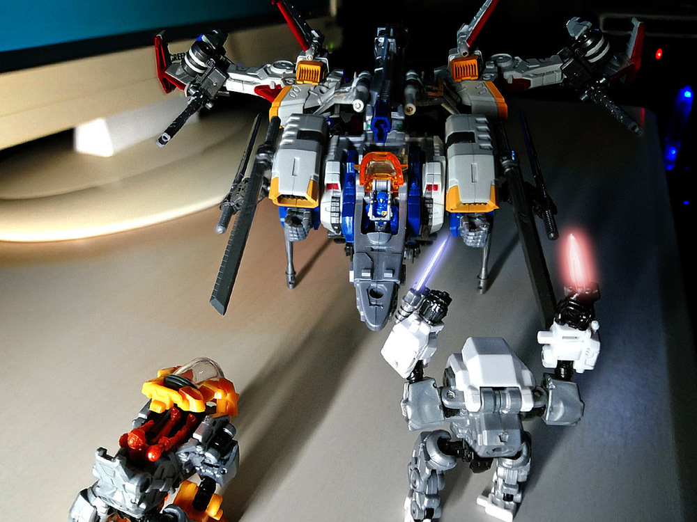 2019-12-20_diaclone-reboot_trivers-trijetter_preparations-of-takingoff1.jpg