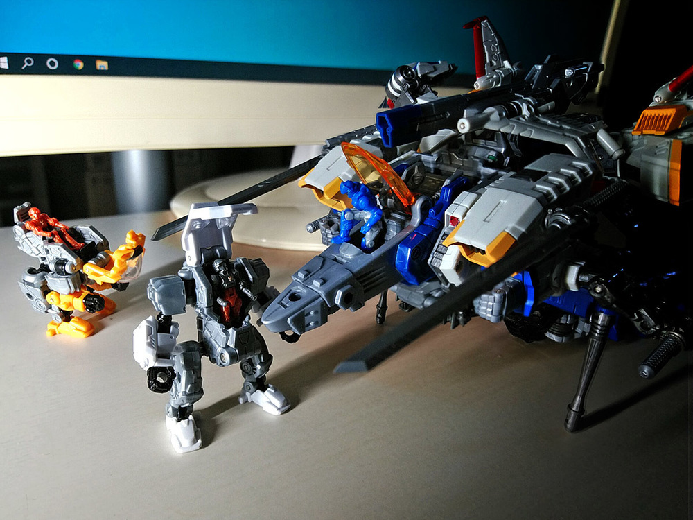2019-12-20_diaclone-reboot_trivers-trijetter_preparations-of-takingoff2.jpg