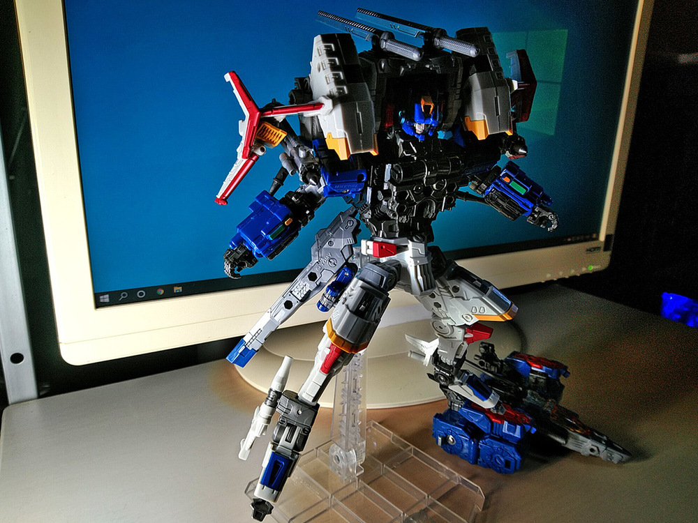 2019-12-29_diaclone-reboot_trivers-trijetter_gattai-robo1-3.jpg