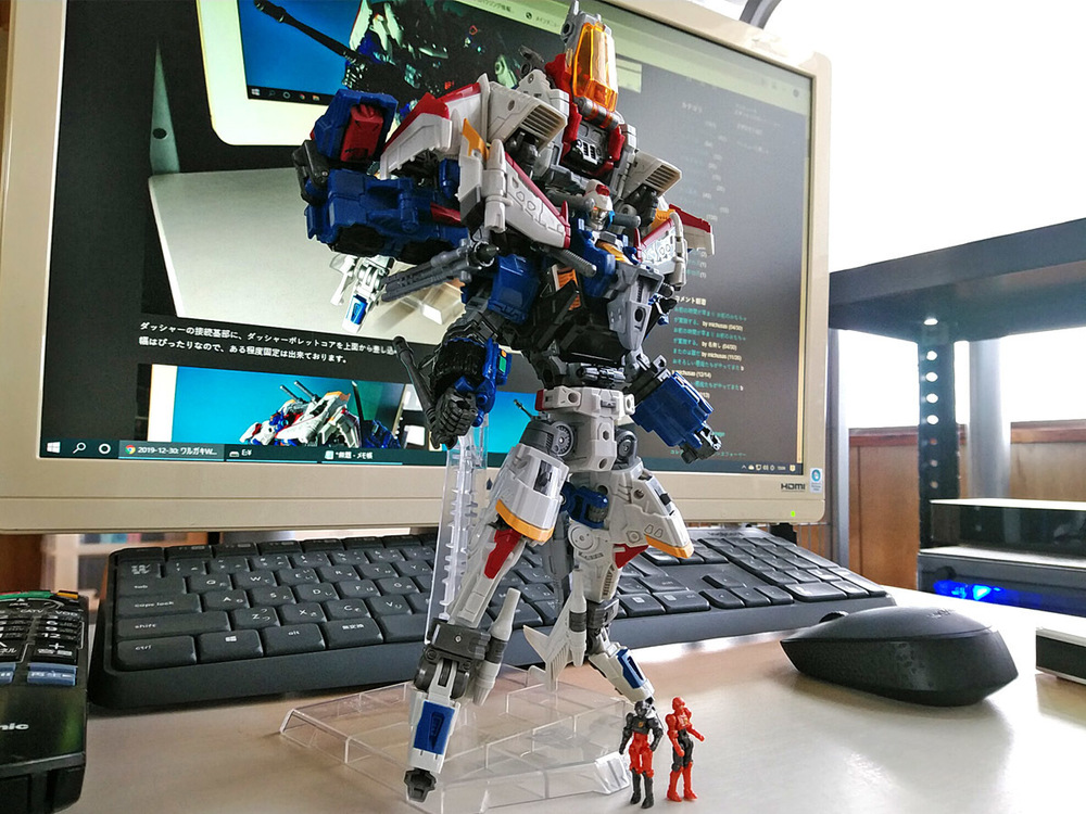 2019-12-31_diaclone-reboot_trivers-trijetter_gattai-robo4-1.jpg
