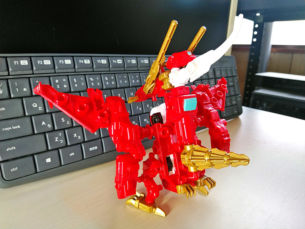 2020-02-23_tomica-hyper-bluepolice_buildup-tomica_dragneel-armor-set4.jpg