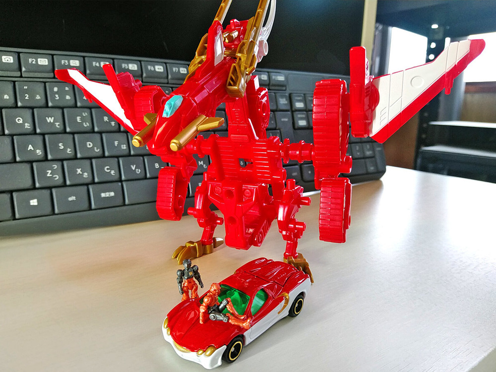 2020-02-23_tomica-hyper-bluepolice_buildup-tomica_dragneel-armor-set5.jpg