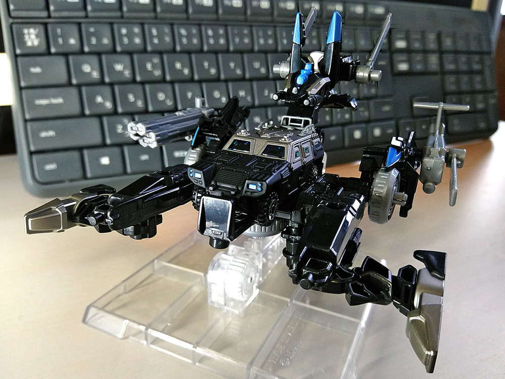 2020-02-23_tomica-hyper-bluepolice_buildup-tomica_powerd-armor-set6.jpg