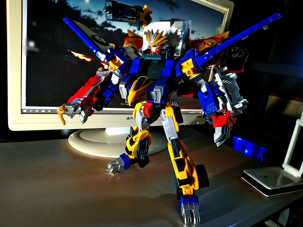 2020-04-23_earth-granner_kizuna-gattai_leo-eagle-cheetah2.jpg