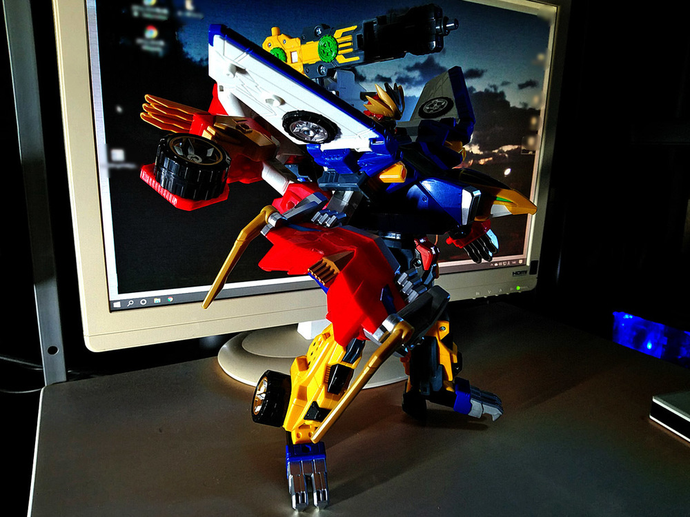 2020-04-23_earth-granner_kizuna-gattai_leo-eagle-cheetah4.jpg