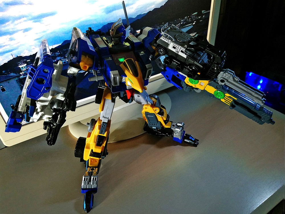 2020-04-26_earth-granner_powerd-armor-set_eagle-cheetah2.jpg