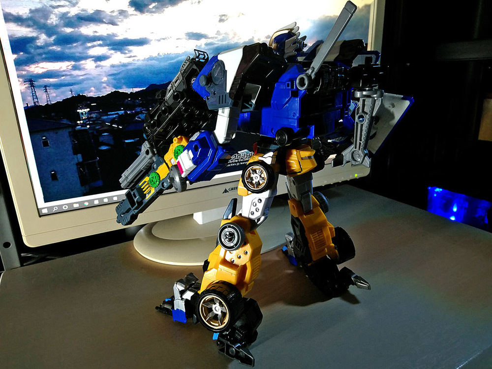 2020-04-26_earth-granner_powerd-armor-set_eagle-cheetah5.jpg
