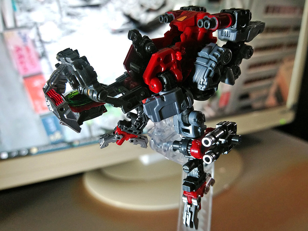 2020-05-27_diaclone_powerd-maneuver-epsilons_separate1-5.jpg
