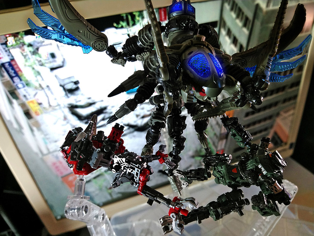 2020-05-27_diaclone_powerd-maneuver-epsilons_separate3-4.jpg