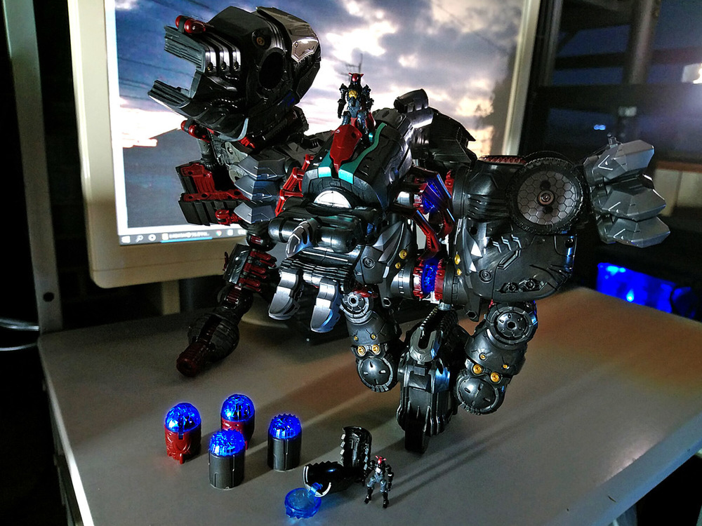 2020-06-12_diaclone_warudaros-giganter4.jpg